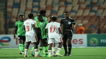 حكم مباراة الزمالك وكايزر يقرر عقوبات مهمة ضد الأندية المصرية